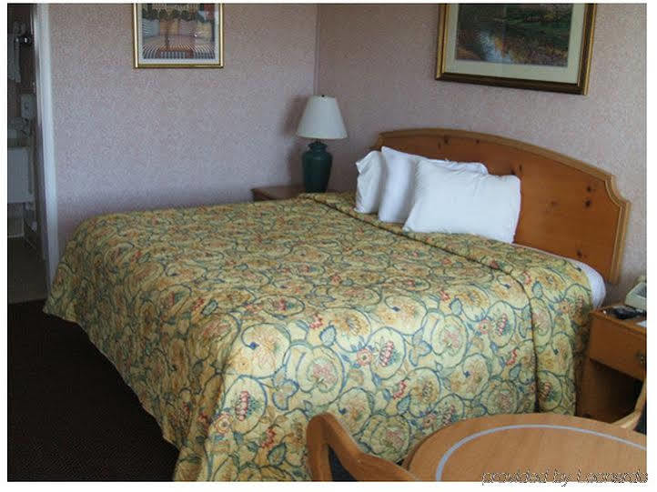 Motel 6 Burlington Exterior foto
